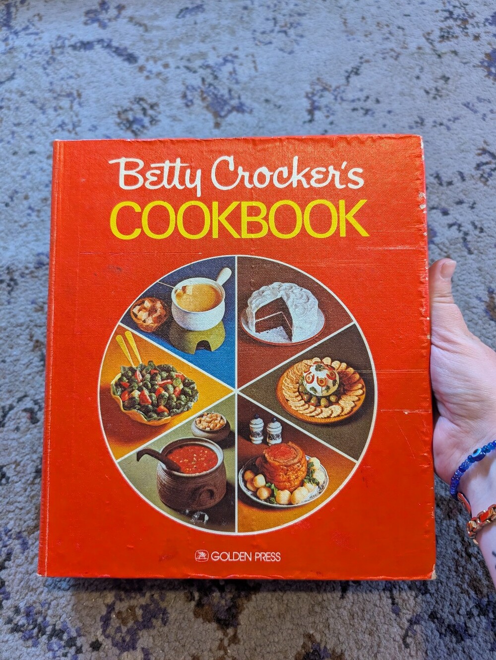 Vintage Betty Crocker Red Pie Cookbook 5-Ring HC 1978 Betty Crocker Kitchens